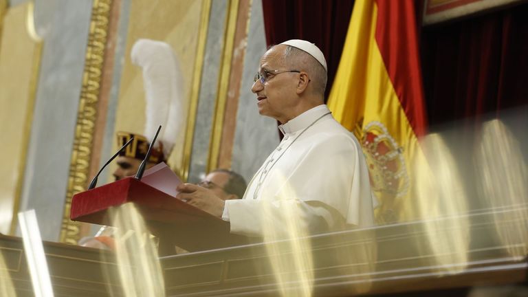 León XIV pide poner «la dignidad humana» en el centro de la 