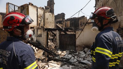 Casas quemadas en A Veiga de Cascallá