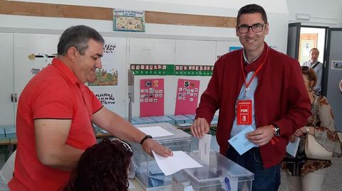 ELECCIONES 26M EN MARÍN: VOTACIÓN DEL CANDIDATO A LA ALCALDÍA POR EL PSOE, MANUEL PAZOS