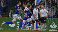 Dani Calvo, Jimmy y Bast�n celebran el 1-2 del Oviedo al Racing