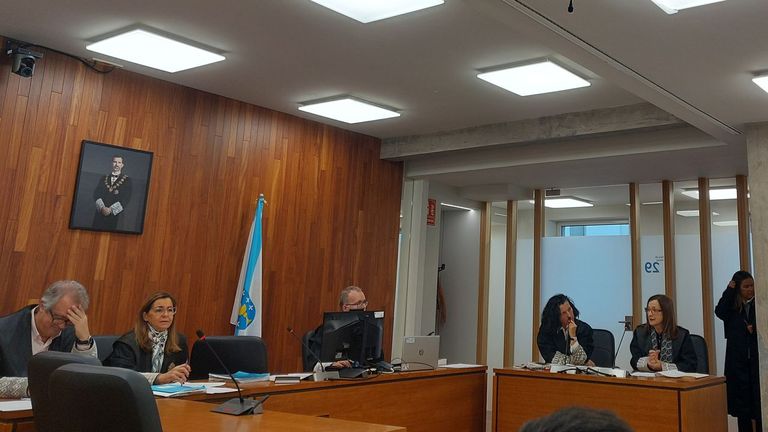 Una empresaria acepta cárcel y multa por no dar de alta a 15 obreros que montaron la feria de Conxemar en Vigo