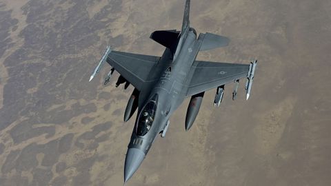 Avión de combate F-16C Fighting Falcon de la Fuerza Aérea de Estados Unidos