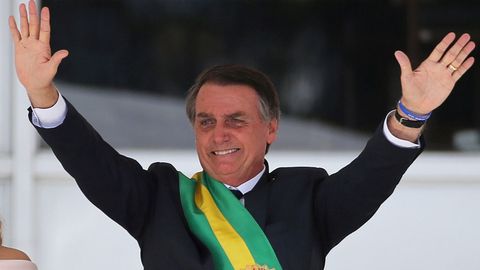 Bolsonaro pretende reinventir el dinero obtenido en la red aeroportuaria