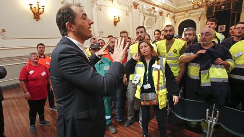 Protesta de los trabajadores de Ence en la Diputacin de Pontevedra