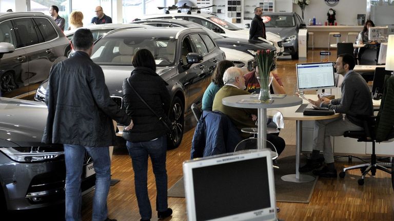 El Gobierno presenta el miércoles el nuevo plan de ayudas para comprar automóvil