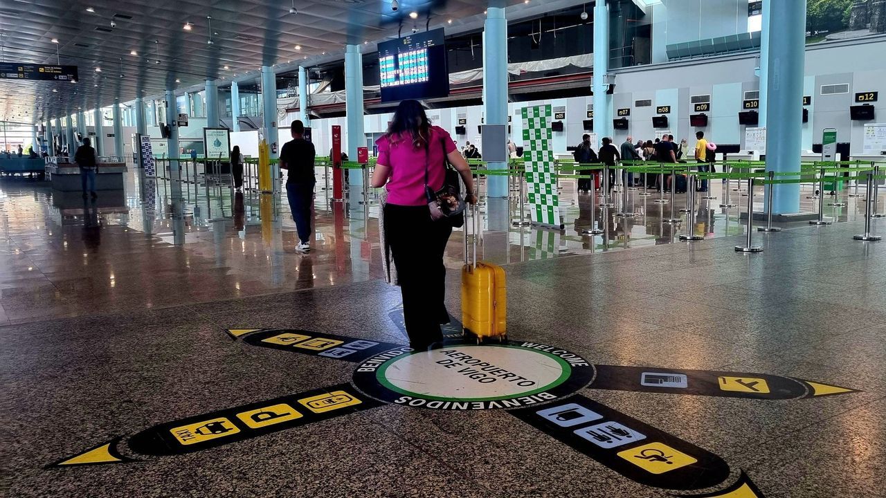 Interior del aeropuerto de Vigo.
