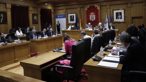 Imagen de archivo de un pleno en la Diputacin de Ourense.