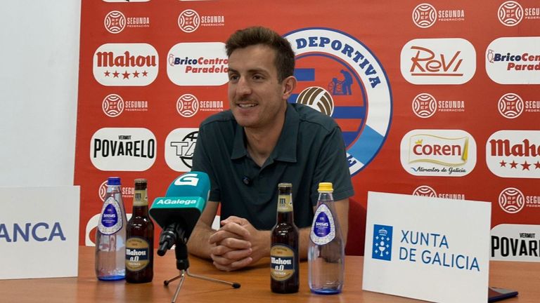 Juan Carballo, entrenador de la UD Ourense: «Cando me plantexan a posibilidade, calquera outra opción desaparece»