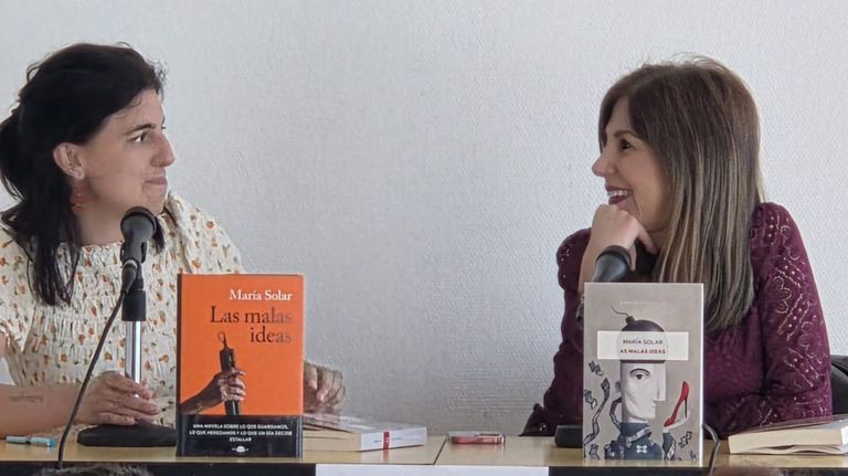 Victoria Pinal presenta «Tiña eu razón» en Bueu