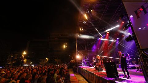 Vicki Larraz en el concierto de apertura de las Fiestas de Ferrol