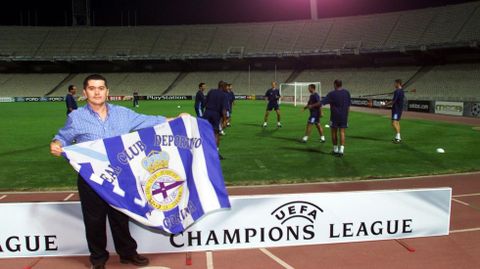 El da que todo empez. La historia del Deportivo en la Champions League comenz a escribirse en Atenas ante el Panathinaikos en septiembre del ao 2000. Empate a 1-1 con aficionados deportivistas presentes en el Spyros Louis.