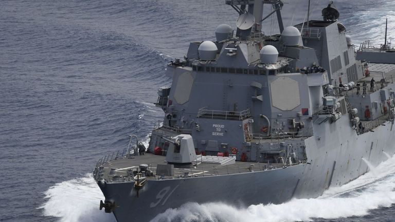 Estados Unidos ataca otra lancha en el Pacífico y deja dos muertos y un superviviente