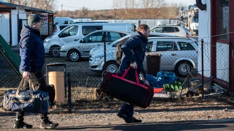 Refugiados ucranianos llegan a Polonia