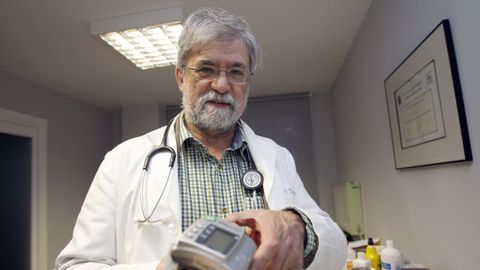 Jos Manuel Moreno Moreno, en el centro de salud de Viveiro, en enero del 2015