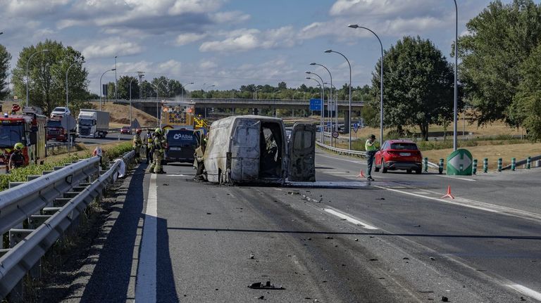 Los fallecidos en el accidente de la A-6 trabajaban para una empresa de A Coruña y venían de Sarria