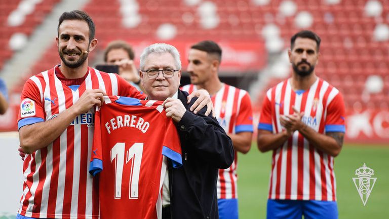 Enzo Ferrero junto a Cali Izquierdoz