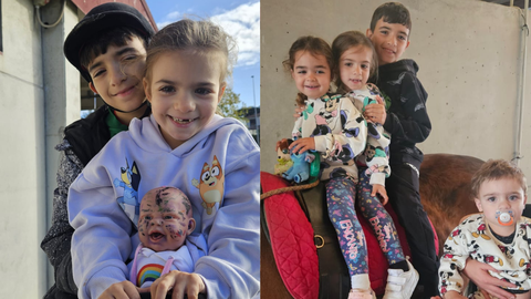 Los hermanos Bravo, diagnosticados con NEDEGE, durante sus sesiones en el Centro de Terapias Ecuestres de Gij�n