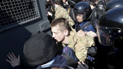 Disturbios entre polica y trabajadores en Kiev (Ucrania)