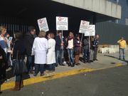 Personal sanitario se sum� a la protesta de los jubilados de UGT por los recortes sanitarios