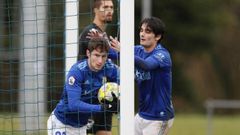 Javi Cueto y Javi Mier celebran el 1-1 ante el Melilla