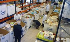 El Banco de Alimentos recogi 7.000 kilos de comida en la Operacin Kilo del Alcampo de Coia