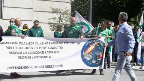 CSIF y Jupol pidieron mejoras laborales frente a la Subdelegación del Gobierno en Lugo.