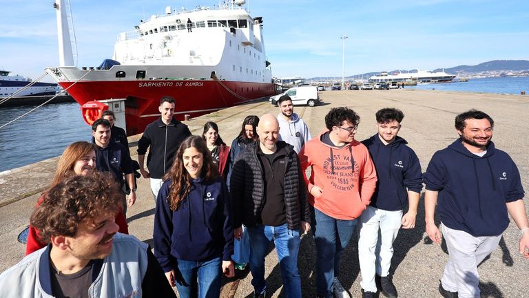 Herida una pasajera del oceanográfico vigués Sarmiento de Gamboa