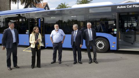 Ethel Vázquez y Julio Sacristan  visitará Autos Cal Pita-Asicasa, con motivo de la presentación de los nuevos buses en Coruña.