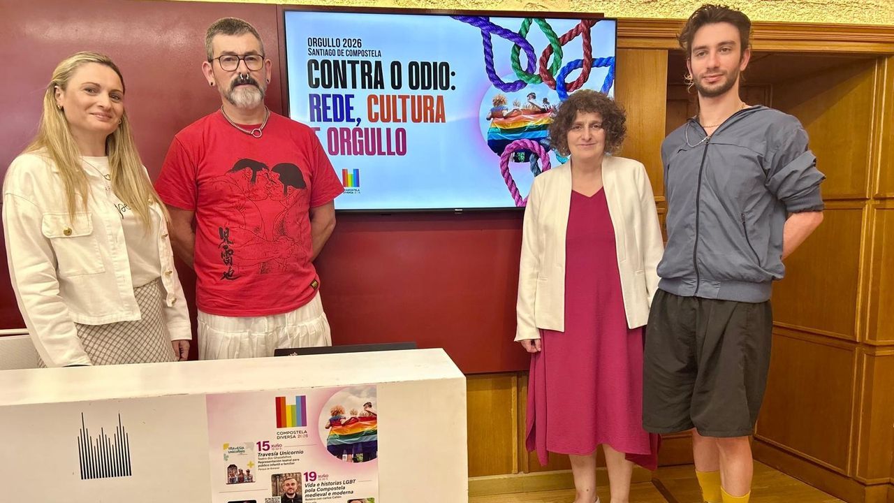 Goretti Sanmart&iacute;n presentou as actividades polo D&iacute;a do Orgullo, xunto coa directora do CIM, Rita Barreiro, en Raxoi.