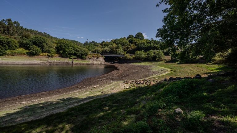 Pocos emplazamientos y una planificación muy larga dificultan la creación de embalses en Galicia