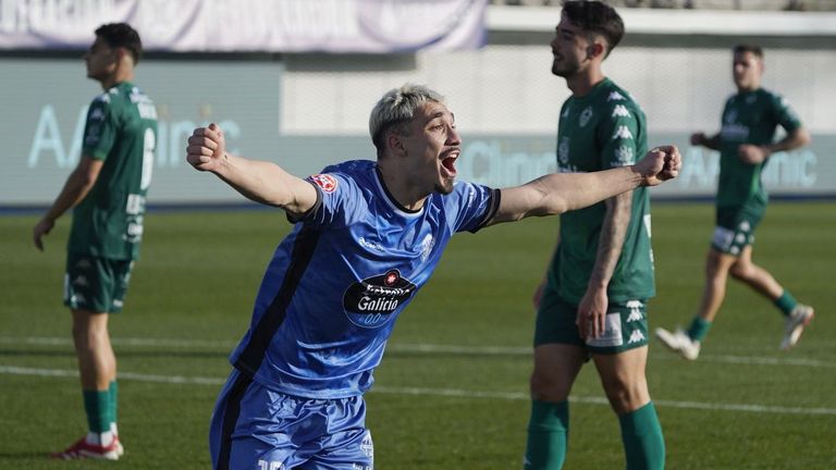 El Ourense avanza decidido hacia la permanencia a costa del Arenteiro (2-0)