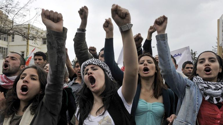 La historia del Líbano: así quebró el país que Israel va a invadir después de que una casta de apenas seis familias lo saquearan durante décadas