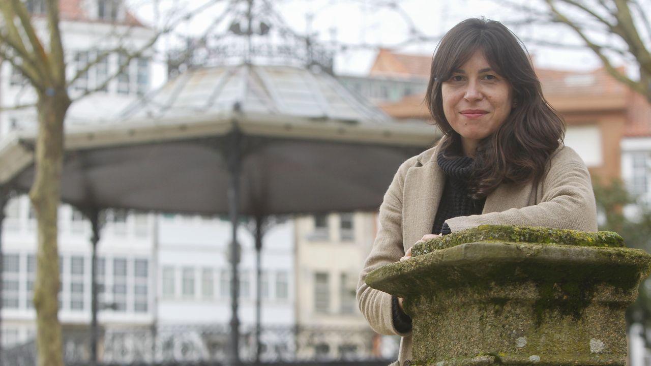 Un recorrido por el prestigioso alojamiento.Pasi�n por el centro. Marta cuenta que su deporte favorito es �caminar despacio�. Cuando su padre viv�a sol�a acompa�arlo en sus paseos diarios por el centro y ella se ha mantenido fiel a la costumbre. Tambi�n le gusta caminar por Doni�os y Penencia, una de sus geograf�as sentimentales preferidas por ser punto de reuni�n familiar, junto a Irixoa y O Barqueiro