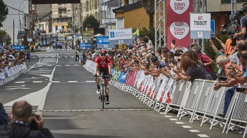 Ciclismo de altura en Ourense.Marlen Reusser se impuso en solitario en la primera etapa. Ceratizit Challenge by La Vuelta 21 (Estacin de montaa de Manzaneda - A Ra)