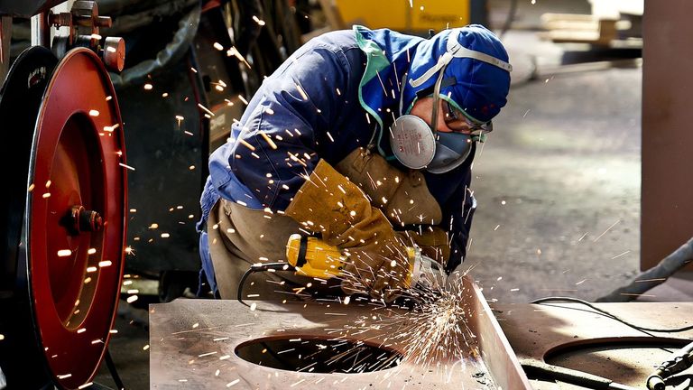 La industria del metal de Vigo, en pleno acelerón: la carga de trabajo alcanza el 90 %