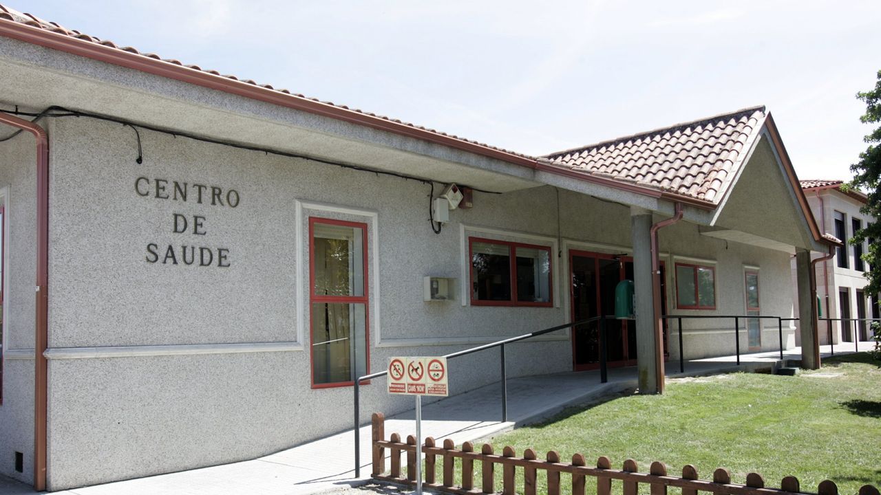 En Rairiz de Veiga se acondicion� la cubierta del centro de salud