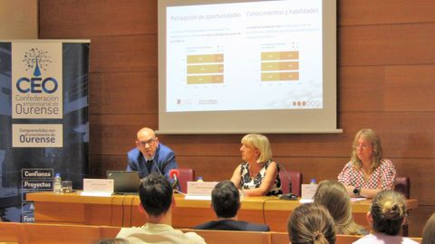 Alberto Vaquero, Marisol Nóvoa y Montserrat Cruz en la presentación de un estudio sobre emprendimiento en el rural