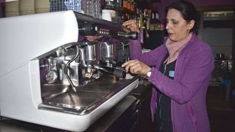 Primer da sin la obligatoriedad de la mascarilla en interiores en Pontevedra