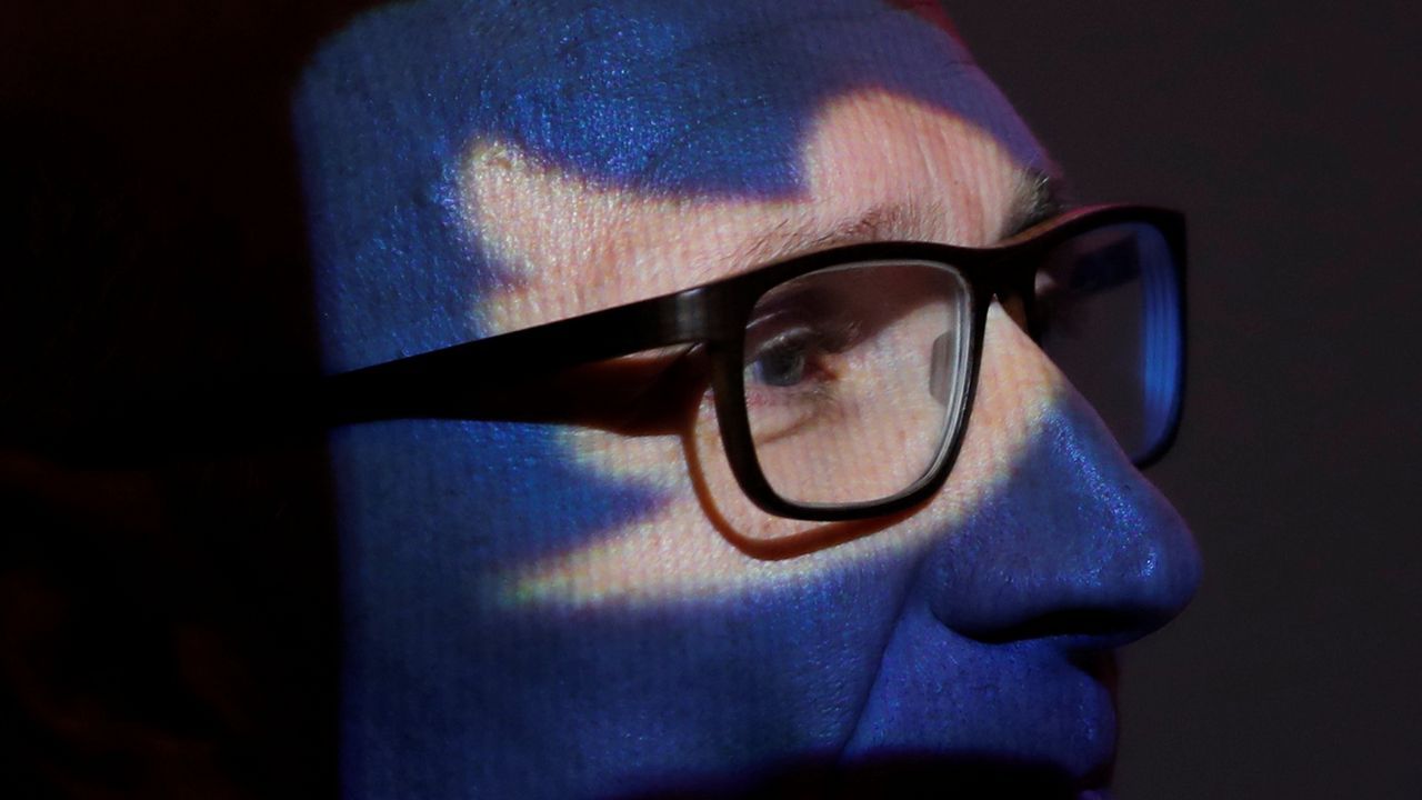 Twitter.Light Phone 2