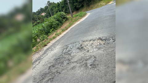 Bache en una pista de la zona de Arins.