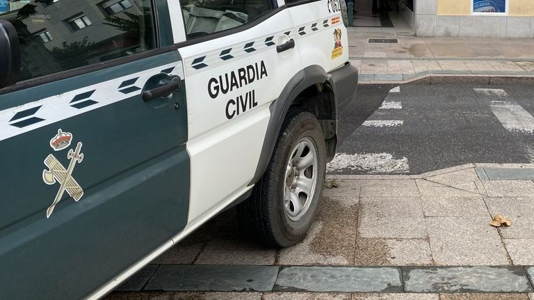 Vehículo de la Guardia Civil de O Barco.