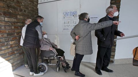 La vacunacin de mayores de 80 aos empez en el rea sanitaria de Pontevedra y O Salns el pasado 22 de febrero