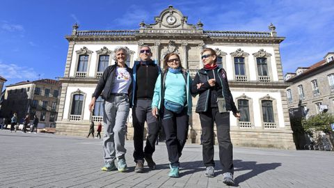 Mariv, Escu, Reme y Mara Rosa, el pasado martes en la plaza de Espaa de Pontevedra 