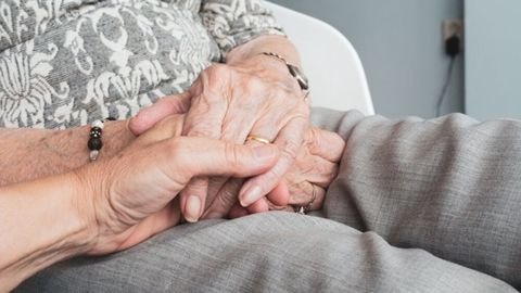 Las personas mayores fueron el colectivo más afectado, sobre todo en los primeros momentos de la pandemia