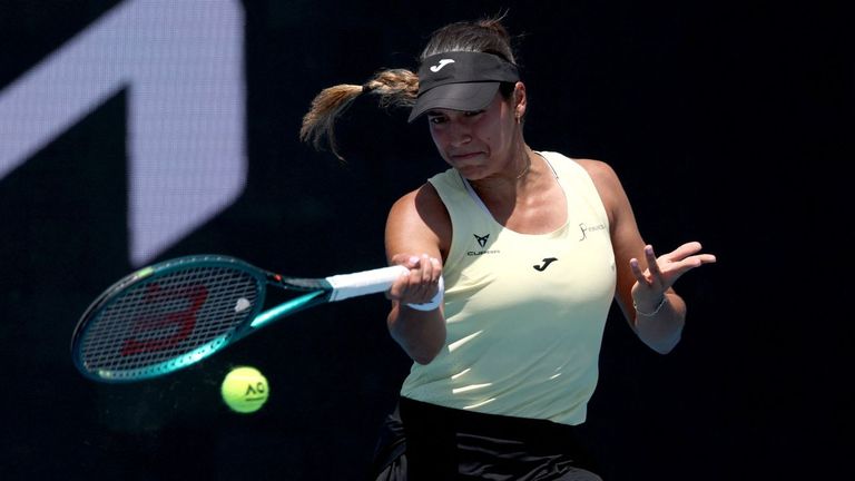 Jéssica Bouzas pierde en su estreno como primera raqueta femenina española