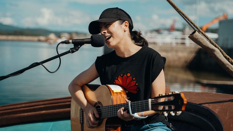 MJ Pérez estrena su canción Tanto por Loitar, inspirado en el Dépor Abanca