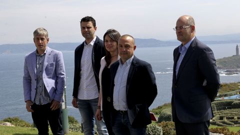 De izquierda a derecha, Camilo Fraga; Alex Moure, Susana Aguiar, Roberto López y Xavier Zas
