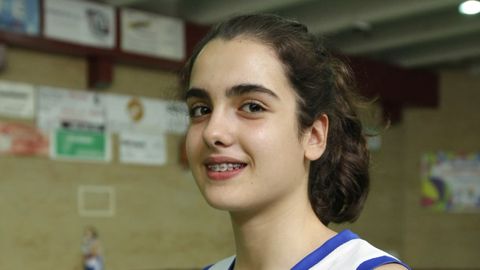 Paula Ginzo, Baloncesto, 19 años. La ourensana del Estudiantes de Liga Femenina tuvo este verano doble ración con el Europeo sub-20, en el que fue oro con Araújo, y el Mundial sub-19, en el que llegó a cuartos.