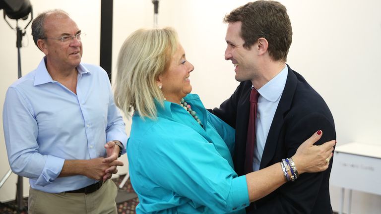 Mercedes Fernández junto a Pablo Casado