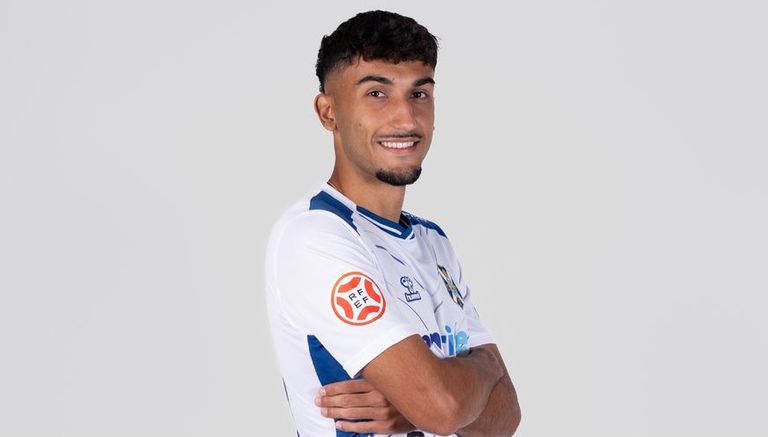 El mediocentro diestro Alberto Ulloa es el primer fichaje del CD Lugo 2026-2027